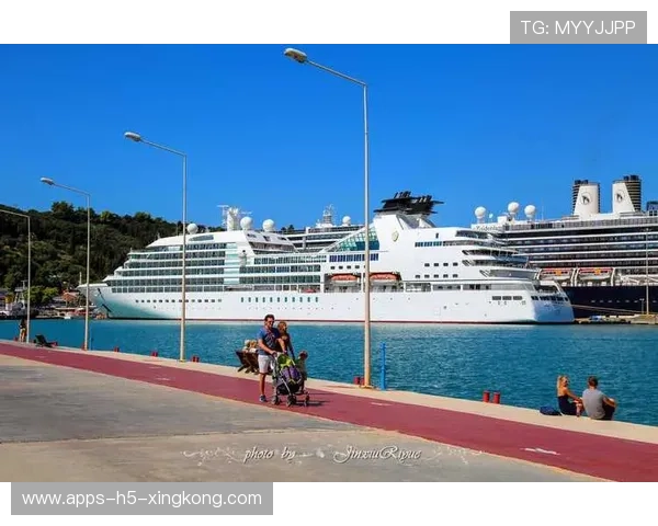 佛罗伦萨准备挑战德甲全能怪：意大利名城的崛起与全场震撼