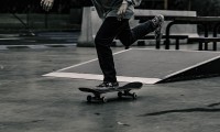 美网的风_ 发球被吹偏的无奈，美国网球教学视频发球
